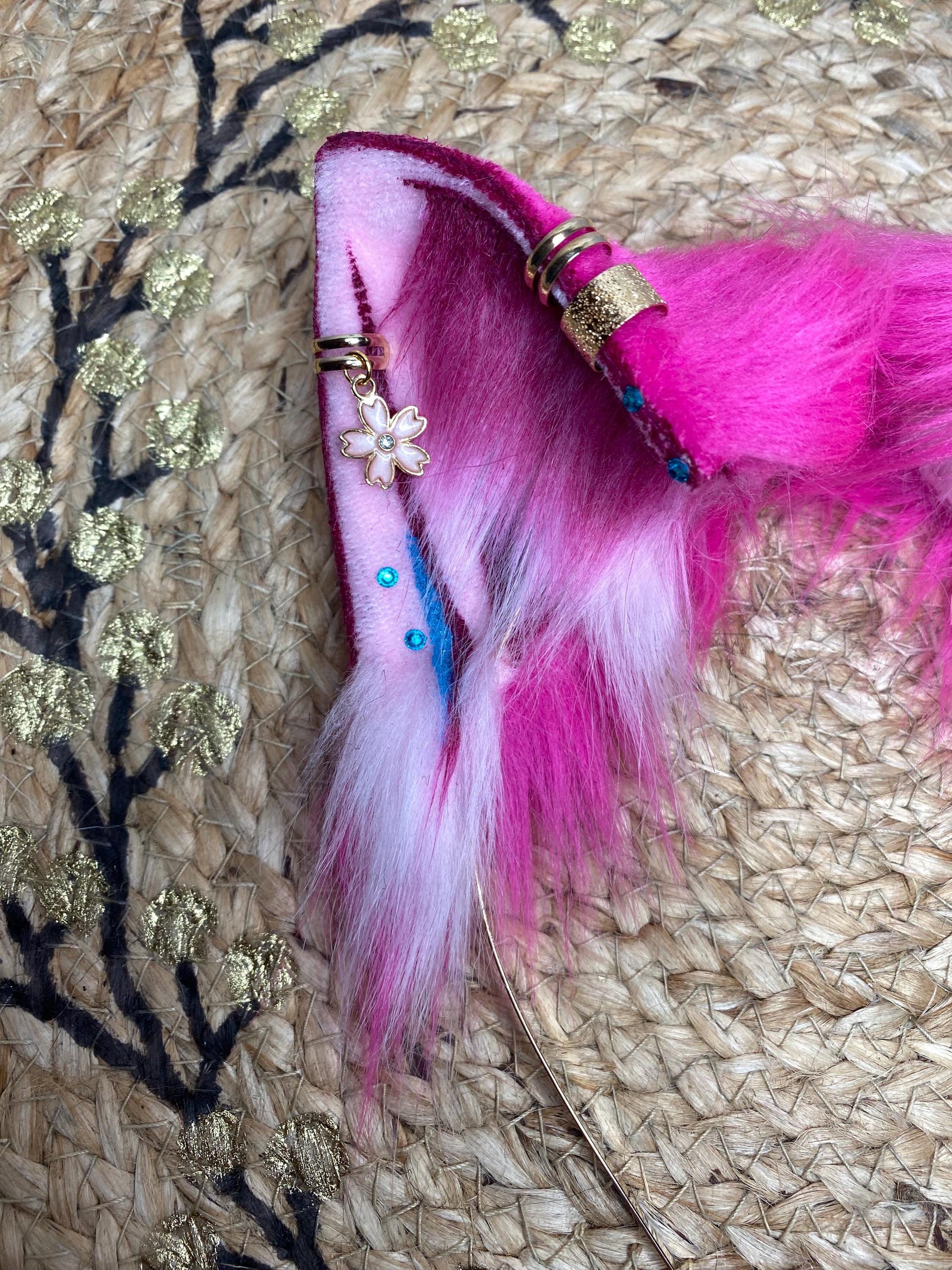 Ahri Cosplay LOL Spirit Blossom cat ears made of faux fur for cosplay, streamers, therians, furry wearable as a headband