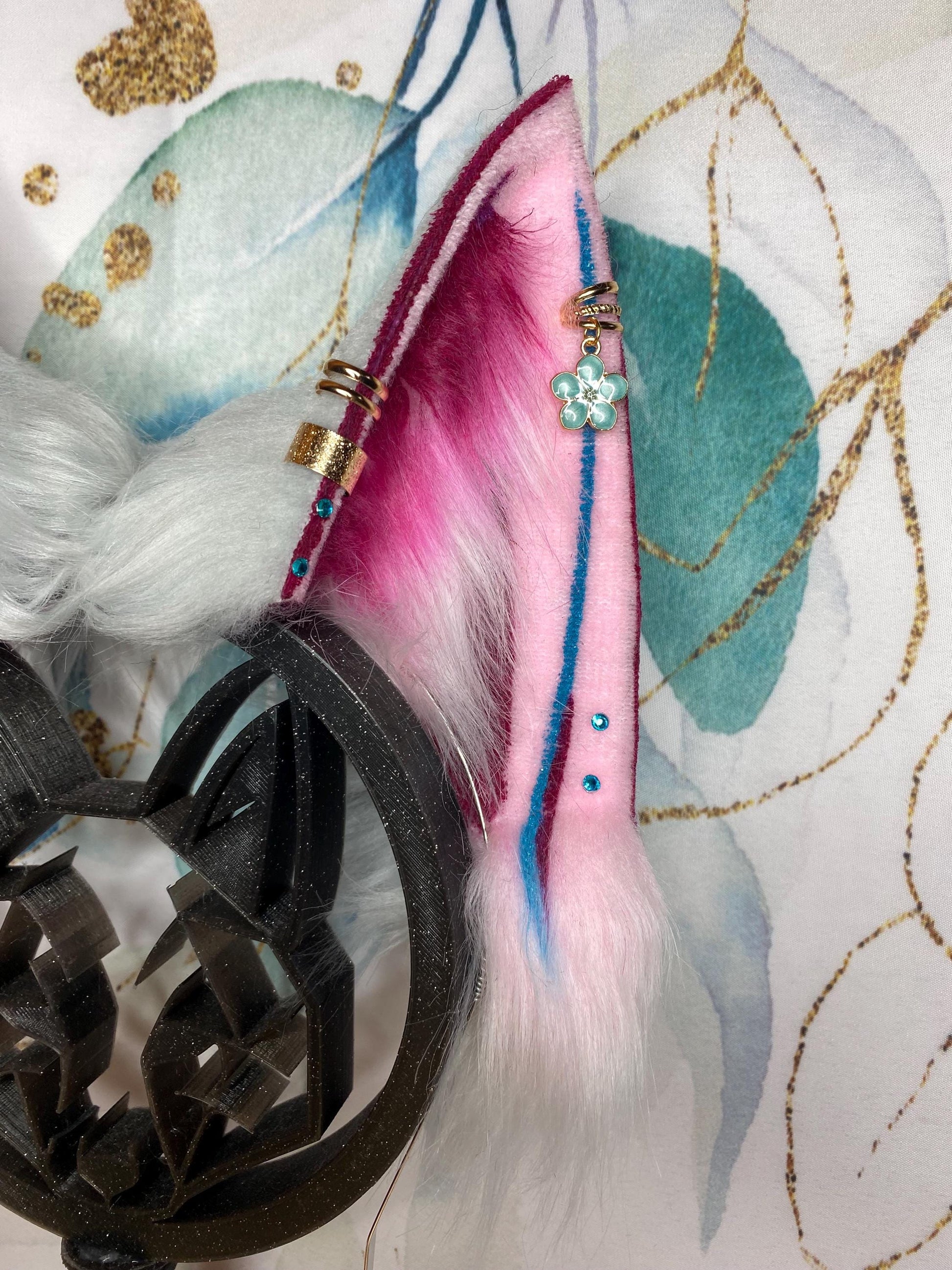 Ahri Cosplay LOL Spirit Blossom fox ears made of faux fur for cosplay, streamers, therians, furries, wearable as a headband