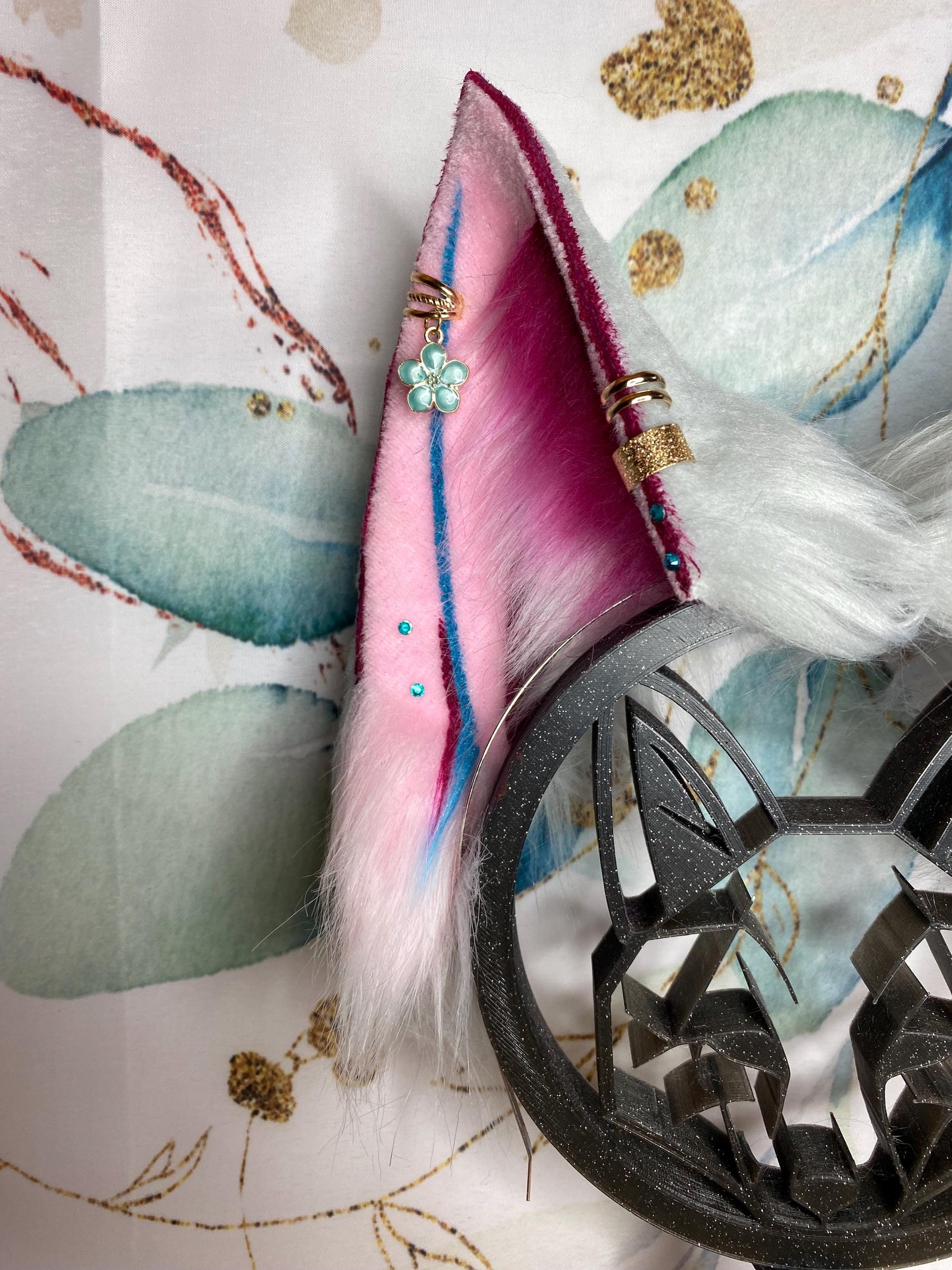 Ahri Cosplay LOL Spirit Blossom fox ears made of faux fur for cosplay, streamers, therians, furries, wearable as a headband