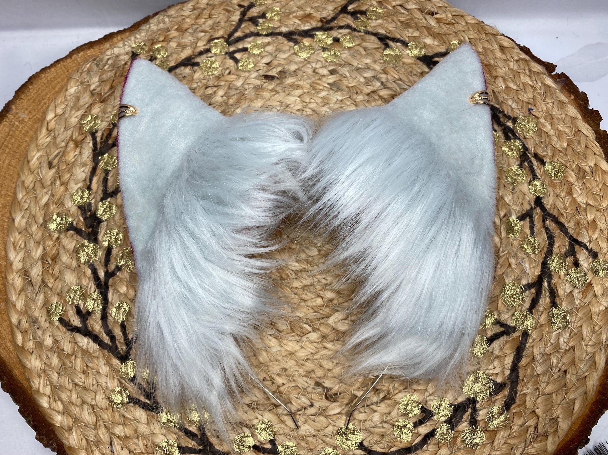 Ahri Cosplay LOL Spirit Blossom fox ears made of faux fur for cosplay, streamers, therians, furries, wearable as a headband